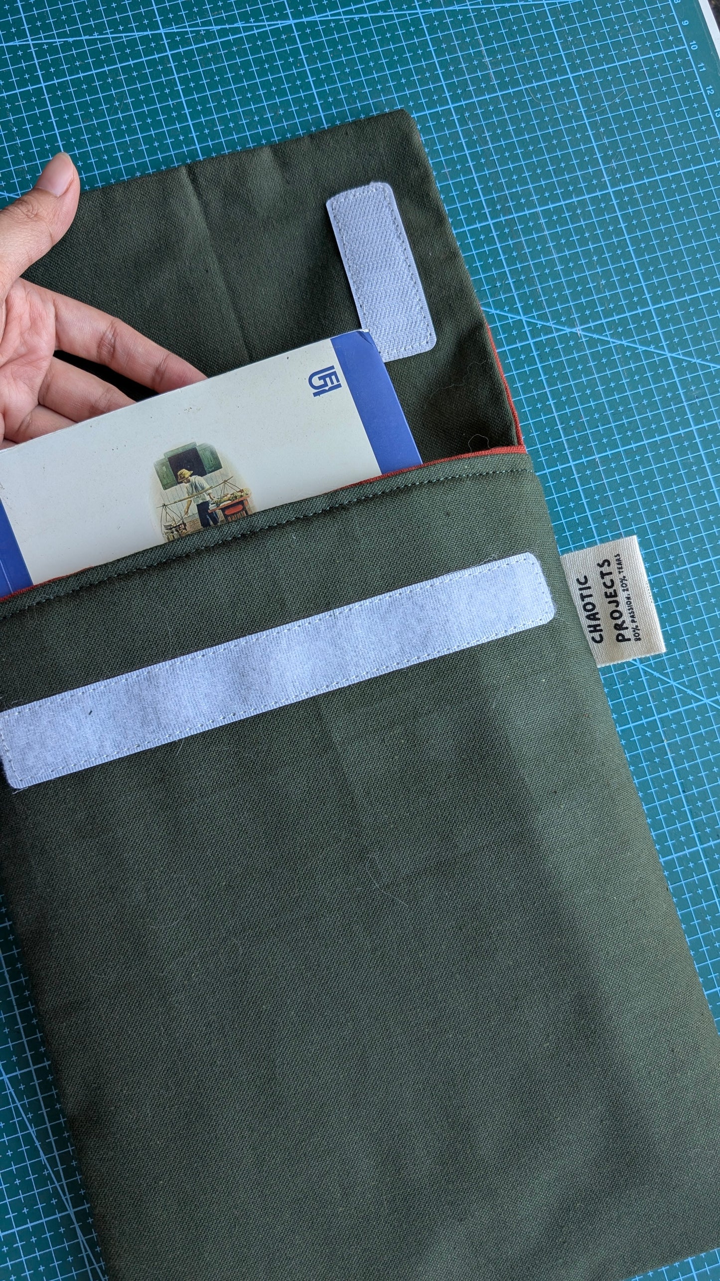 Ready – Book/Ipad Sleeve